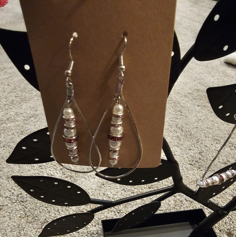 Handmade glass bead earrings and bracelet